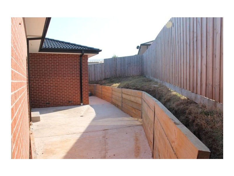4 Buritta Court, Drouin VIC 3818