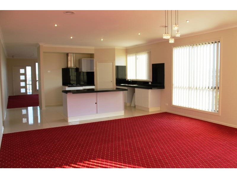 1 Manallack Lane, Drouin VIC 3818