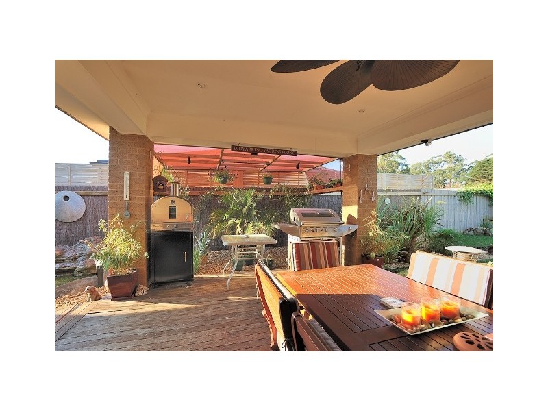 24 Rivendale Crescent, Drouin VIC 3818