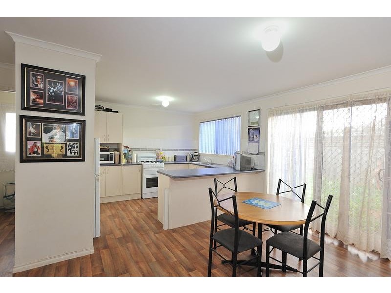 9 Eden Place, Drouin VIC 3818