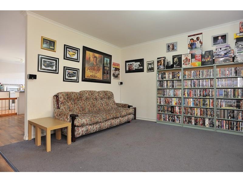 9 Eden Place, Drouin VIC 3818