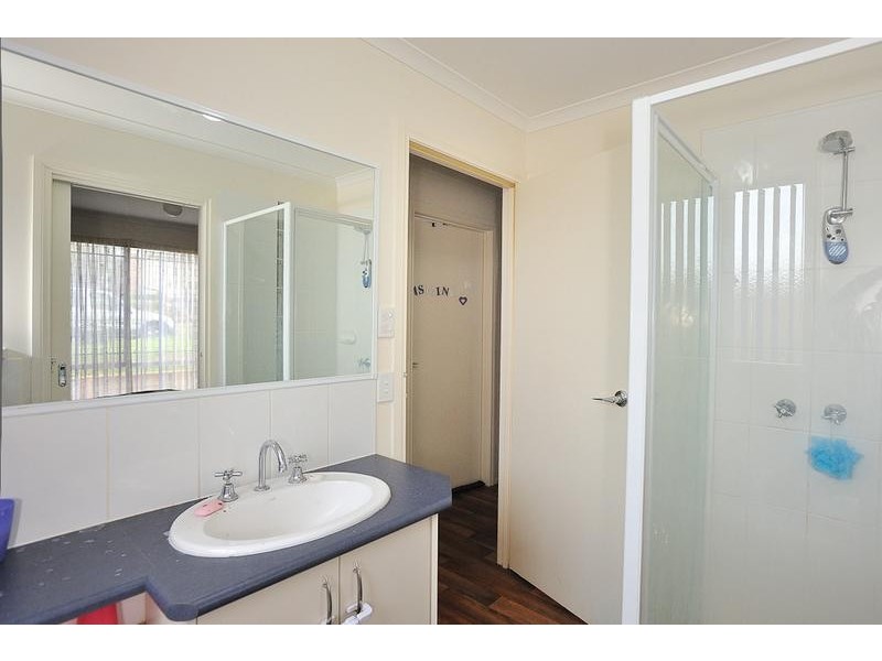 9 Eden Place, Drouin VIC 3818