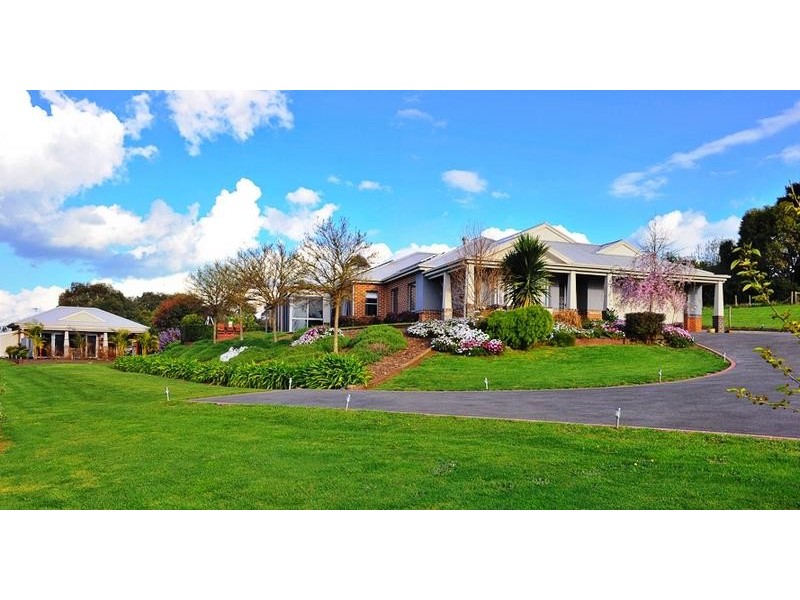 14 Settlers Rise, Drouin VIC 3818