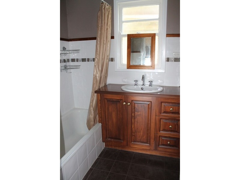 46 Acacia Street, Drouin VIC 3818