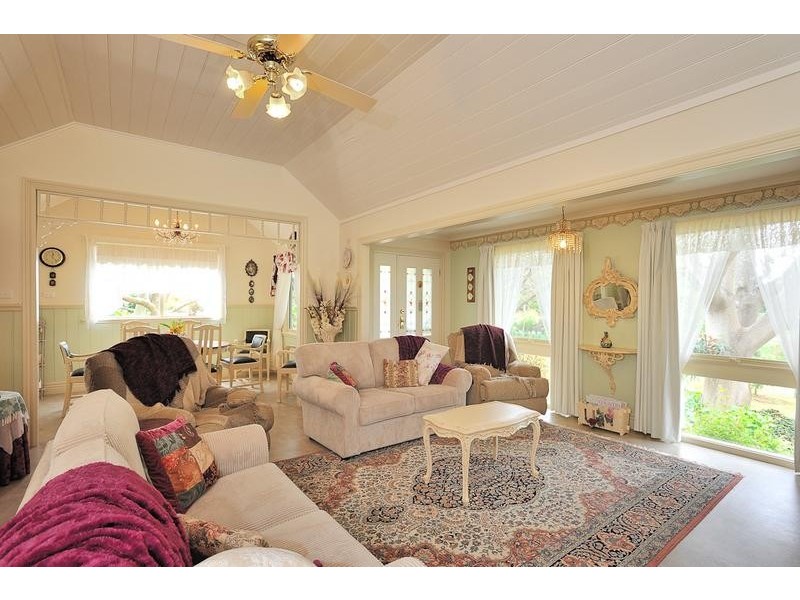 83 Binbeal Road, Drouin VIC 3818