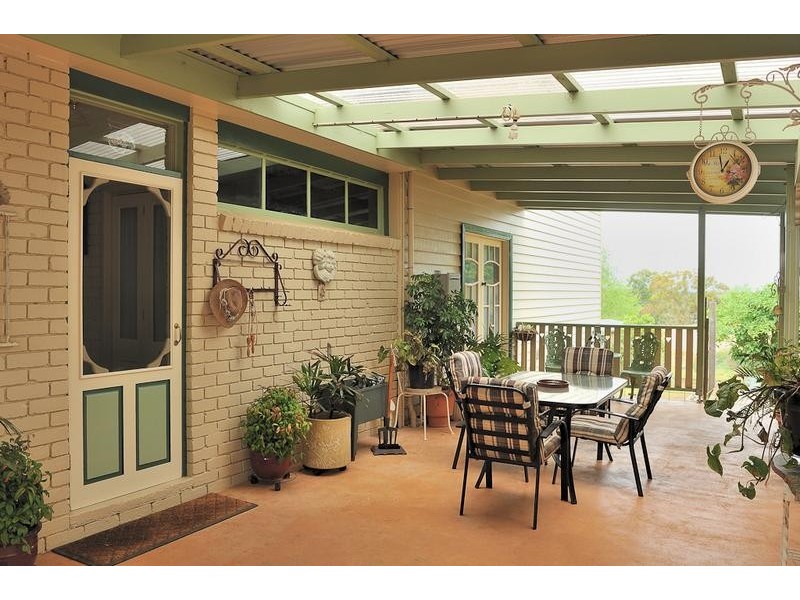 83 Binbeal Road, Drouin VIC 3818