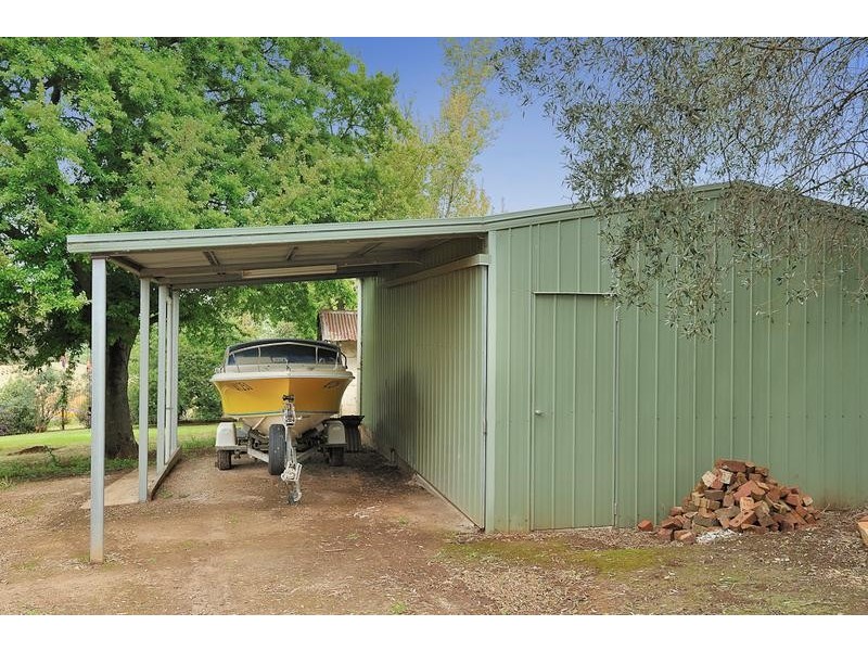 83 Binbeal Road, Drouin VIC 3818