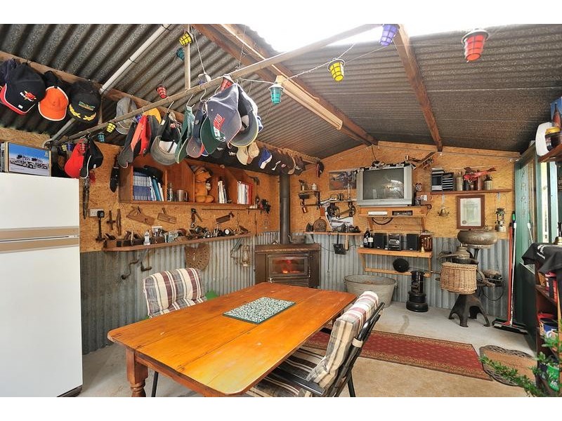 83 Binbeal Road, Drouin VIC 3818