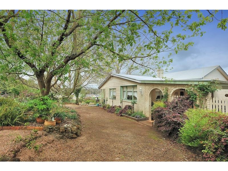 83 Binbeal Road, Drouin VIC 3818