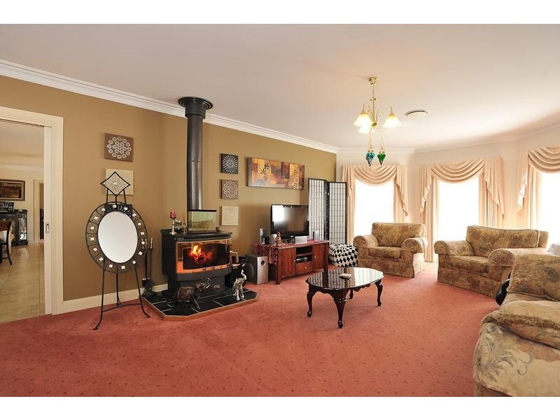 15 Camelot Court, Warragul VIC 3820