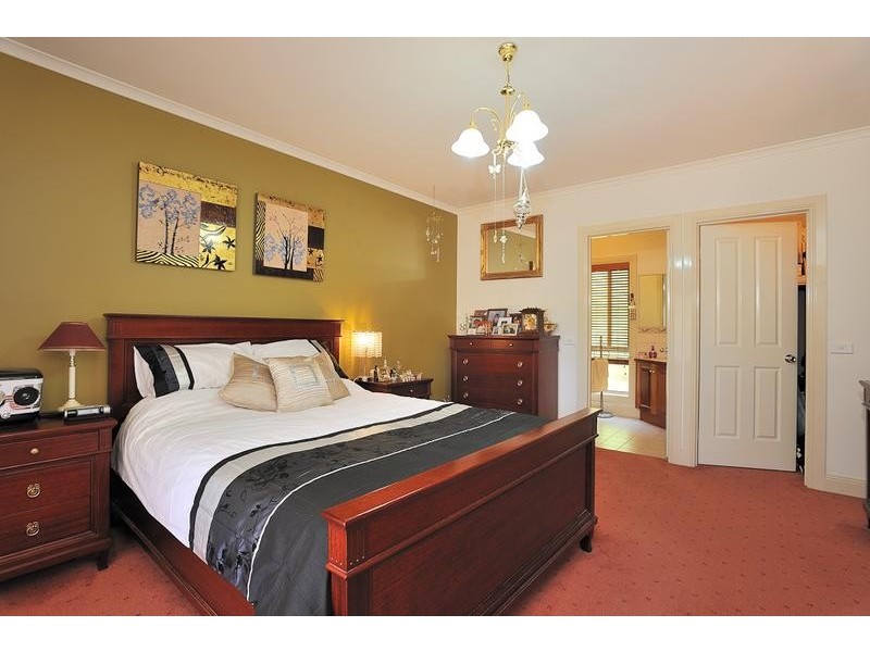 15 Camelot Court, Warragul VIC 3820