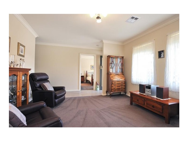 17/13 Wood Street, Drouin VIC 3818