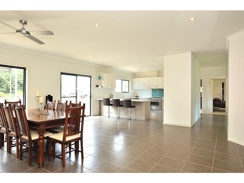 77 Follett Drive, Nyora VIC 3987