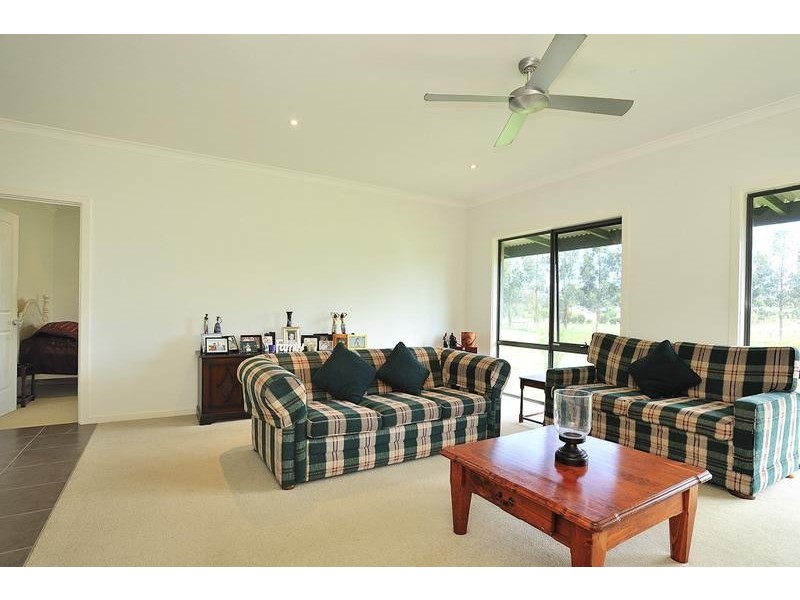 77 Follett Drive, Nyora VIC 3987