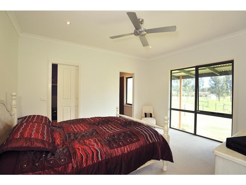 77 Follett Drive, Nyora VIC 3987