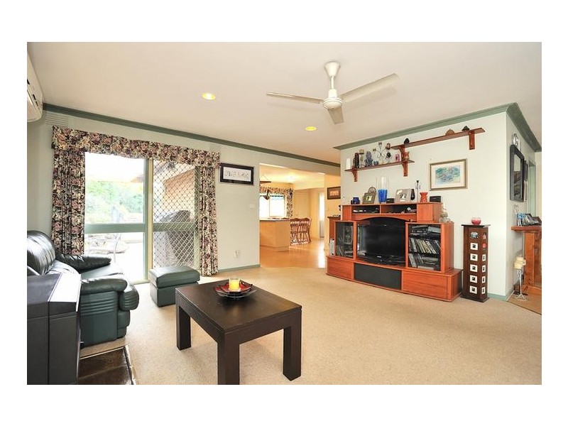 12 Hope Street, Bunyip VIC 3815