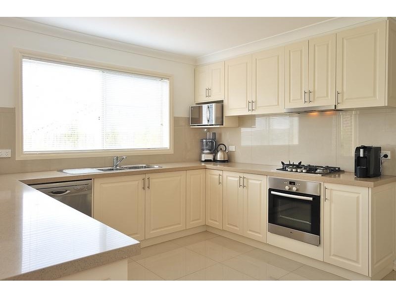 63 Victoria Street, Drouin VIC 3818