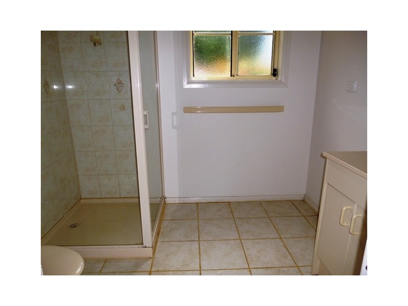 8 Green Valley Drive, Drouin VIC 3818