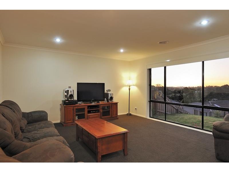 7 Kensington Square, Drouin VIC 3818