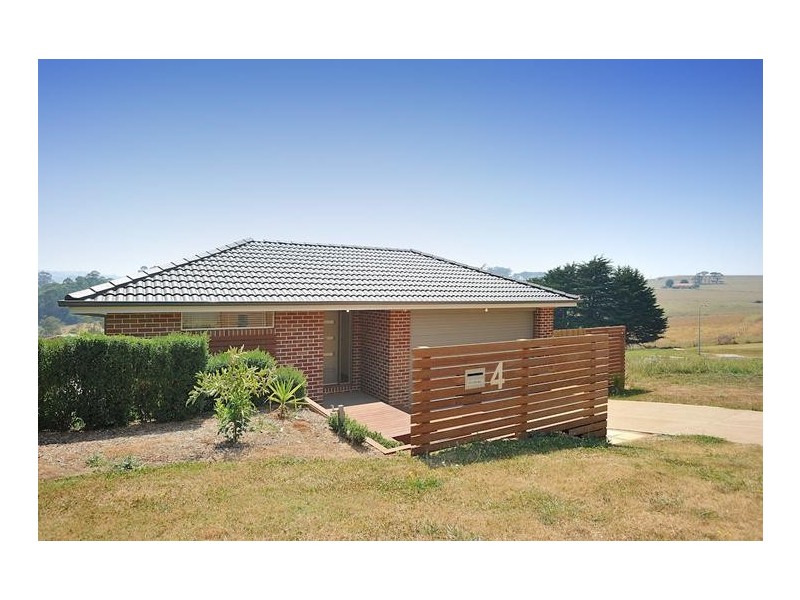 4 Aaron Court, Drouin VIC 3818