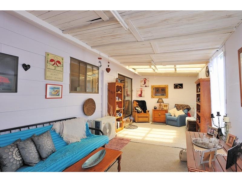 18 Davis Street, Nyora VIC 3987