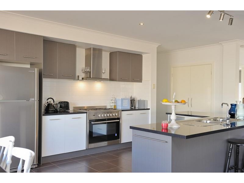 105 McNeilly Road, Drouin VIC 3818