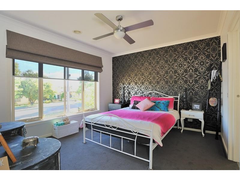 105 McNeilly Road, Drouin VIC 3818