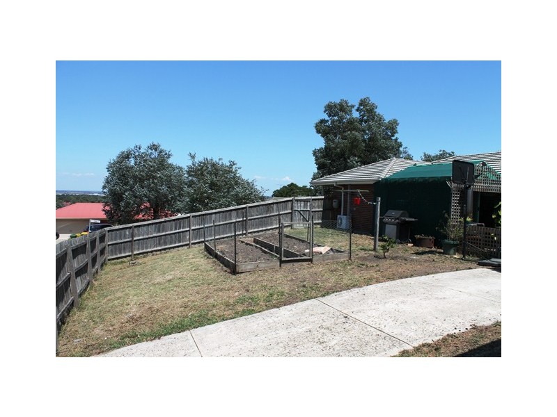 8 Tonia Court, Pakenham VIC 3810