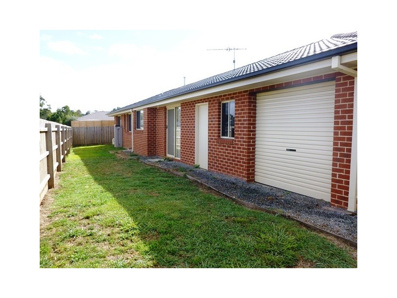 9 Jamescott Drive, Drouin VIC 3818