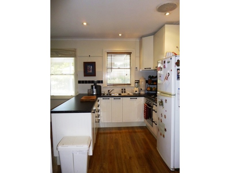 94 McNeilly Road, Drouin VIC 3818