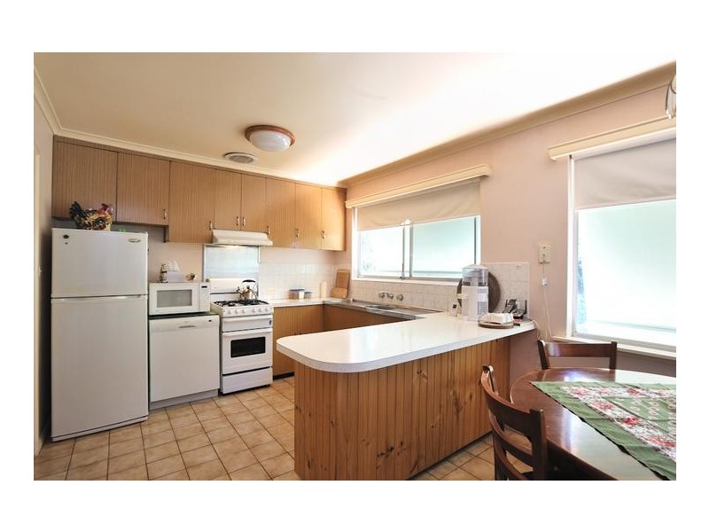 9 Wade Street, Drouin VIC 3818