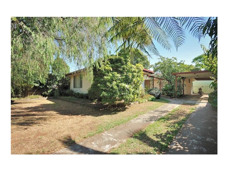 9 Wade Street, Drouin VIC 3818