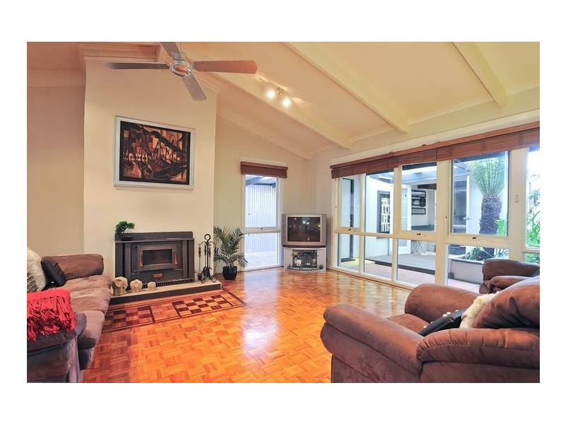 32 Pedder Street, Darnum VIC 3822