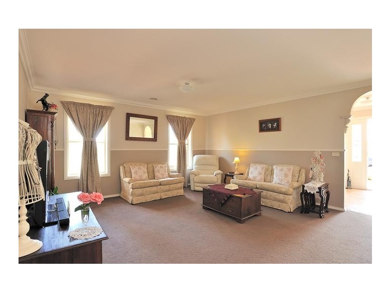 53 Wellwood Road, Drouin VIC 3818