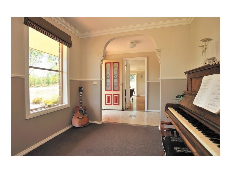 53 Wellwood Road, Drouin VIC 3818