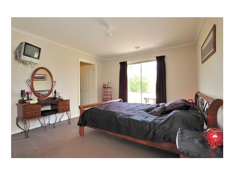 53 Wellwood Road, Drouin VIC 3818