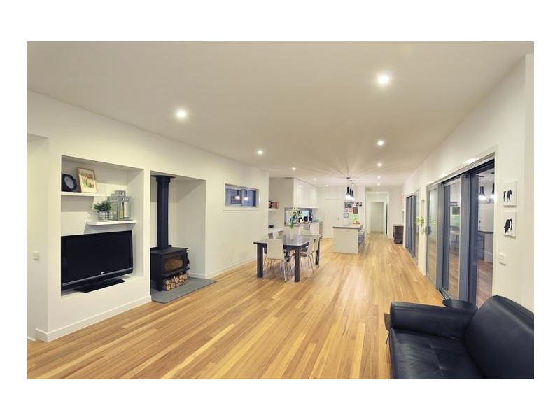 50 Eagle Rise, Nyora VIC 3987