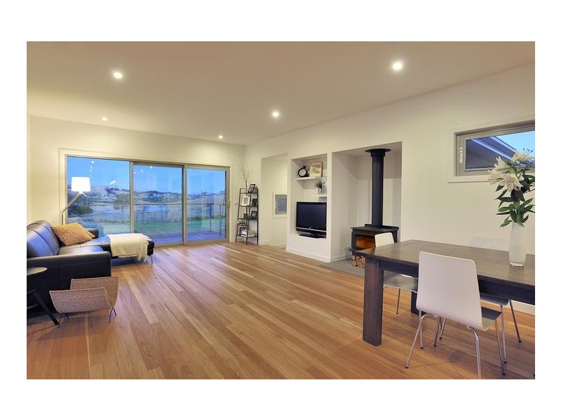 50 Eagle Rise, Nyora VIC 3987