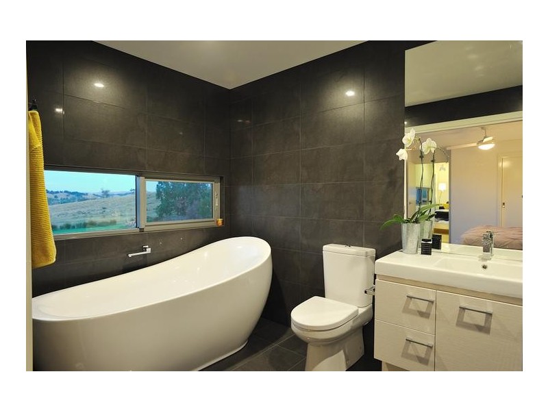 50 Eagle Rise, Nyora VIC 3987