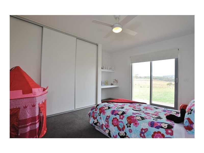 50 Eagle Rise, Nyora VIC 3987