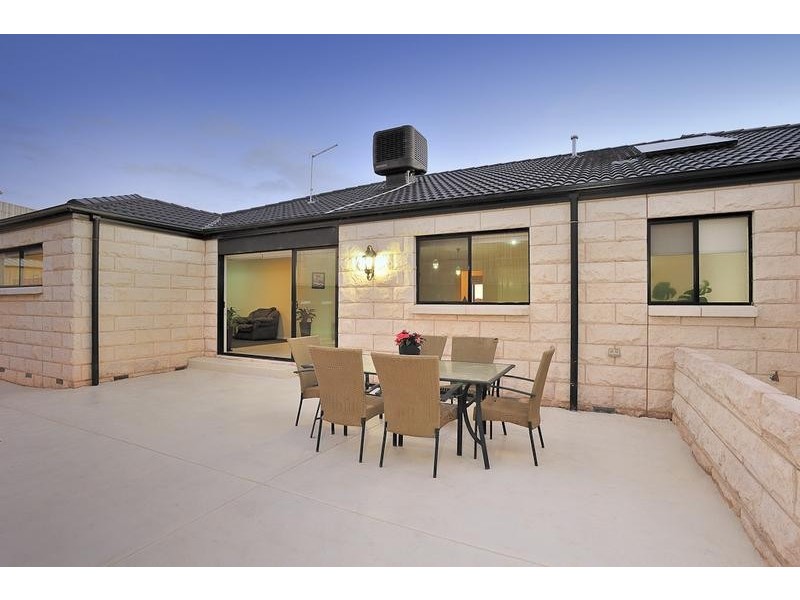 7 Kensington Square, Drouin VIC 3818