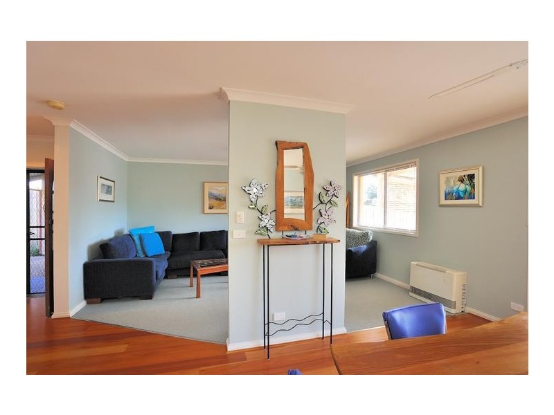 2 Karrala Court, Drouin VIC 3818