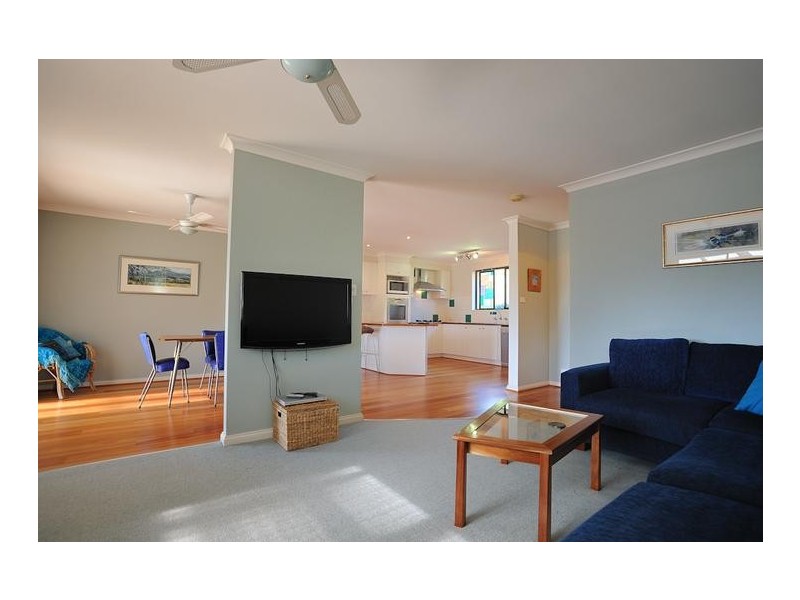 2 Karrala Court, Drouin VIC 3818