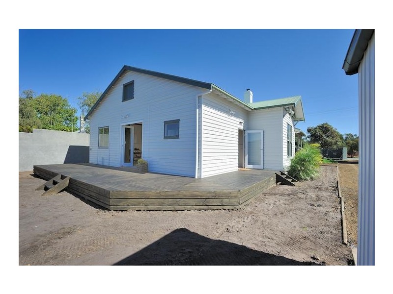 67 Commercial Road, Yarram VIC 3971