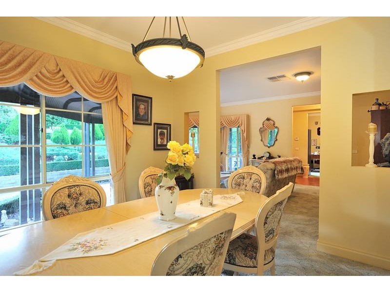 17 Millennium Court, Drouin VIC 3818