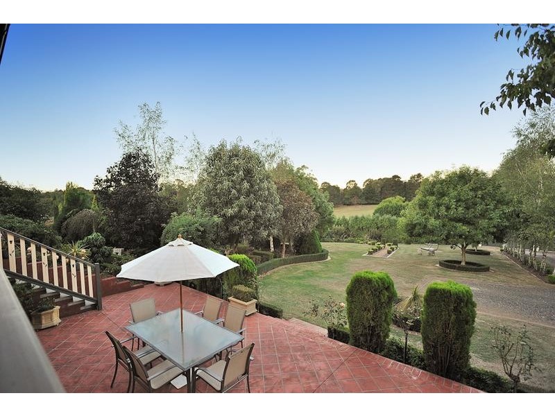 17 Millennium Court, Drouin VIC 3818