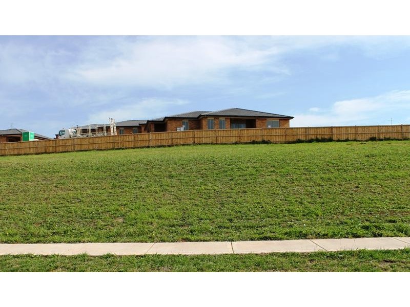 Lot 17 Samuel Drive, Drouin VIC 3818