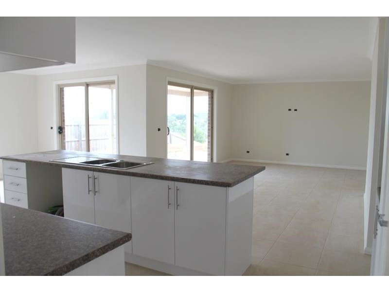 20 Kensington Square, Drouin VIC 3818