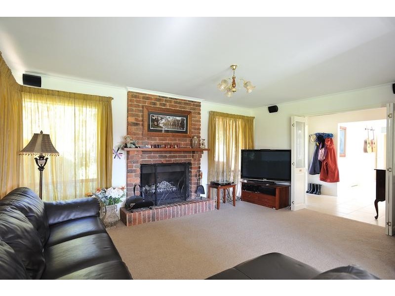 7 Waddell Road, Drouin VIC 3818