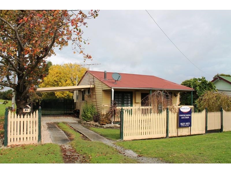 2 Beswick Street, Garfield VIC 3814